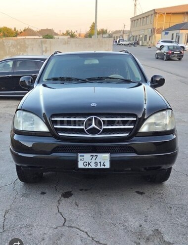 Mercedes ML 320-1
