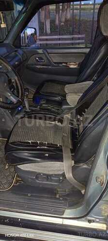Mitsubishi Pajero-11