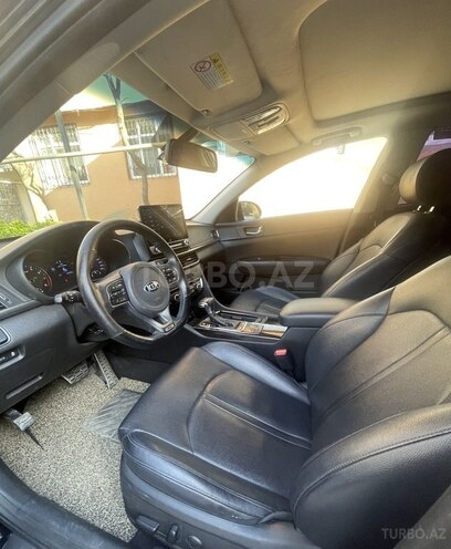 Kia K5-10