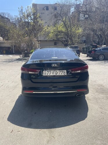 Kia K5-3