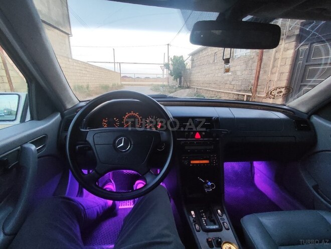 Mercedes C 280-13