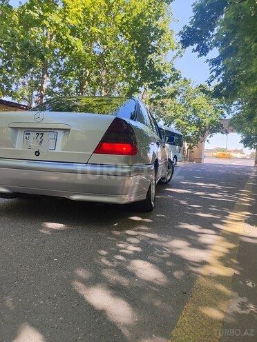 Mercedes C 280-10