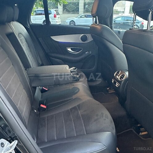 Mercedes EQC 400 4MATIC-11