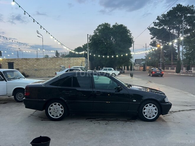Mercedes C 200-2