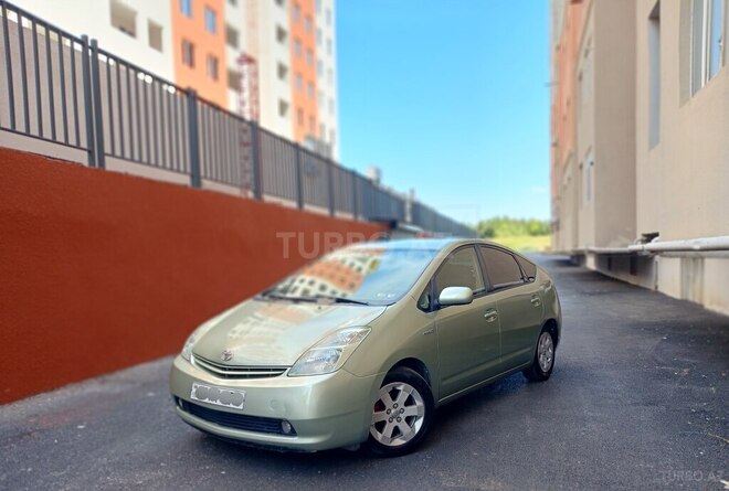 Toyota Prius-1
