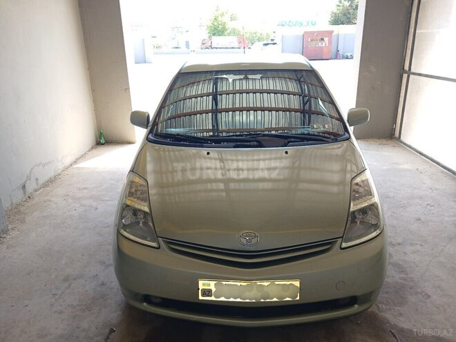 Toyota Prius-7