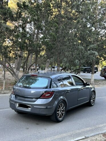 Opel Astra-2