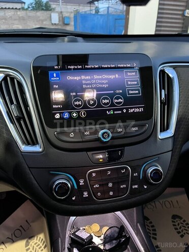Chevrolet Malibu-8
