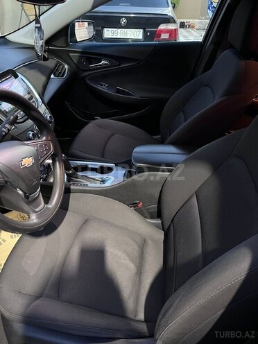 Chevrolet Malibu-9