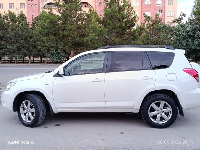 Toyota RAV4-5