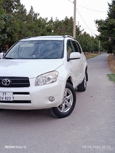 Toyota RAV4-2