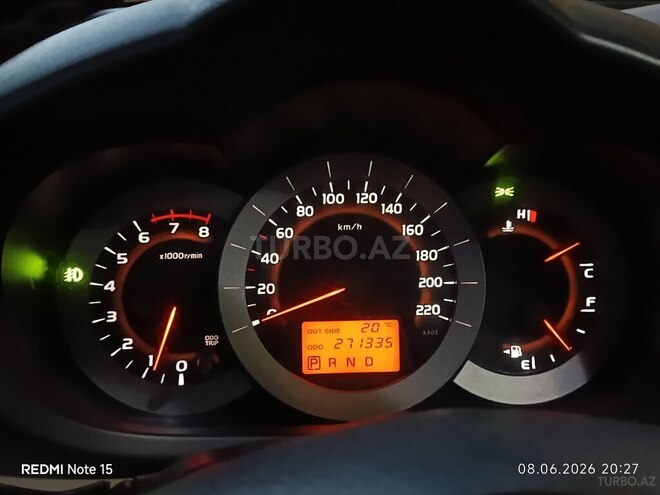 Toyota RAV4-10