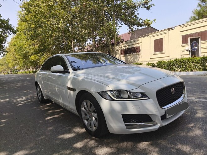 Jaguar XF-7