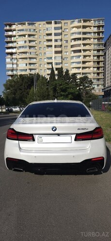 BMW 530e-6
