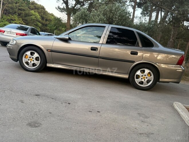 Opel Vectra-8