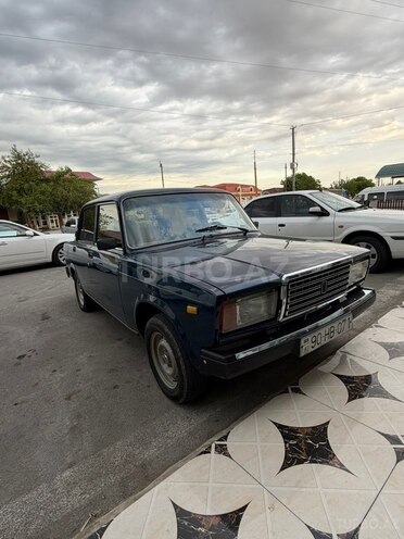 LADA (VAZ) 2107-1