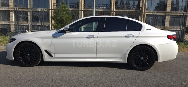 BMW 530e-9