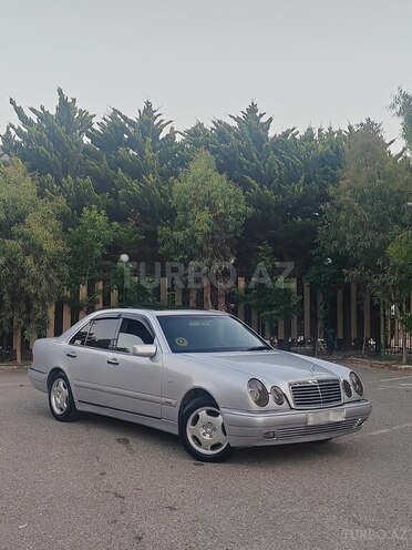 Mercedes E 280-3