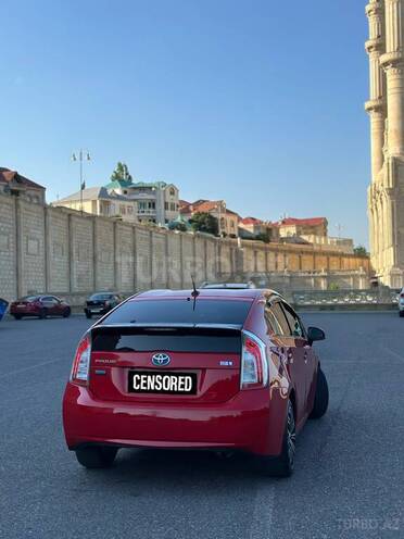 Toyota Prius-6