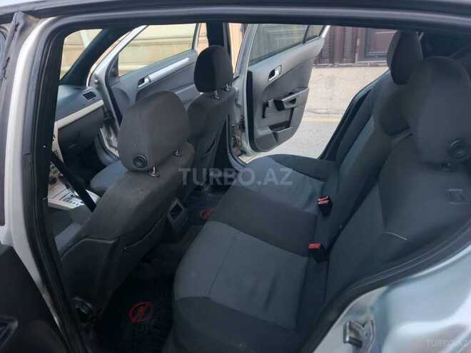 Opel Astra-10