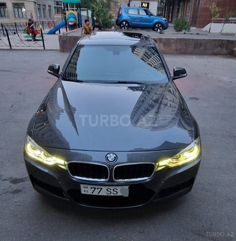 BMW 330-2