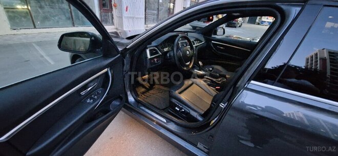 BMW 330-8