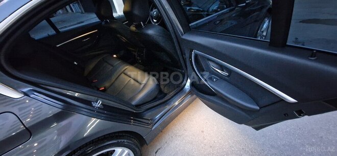 BMW 330-11