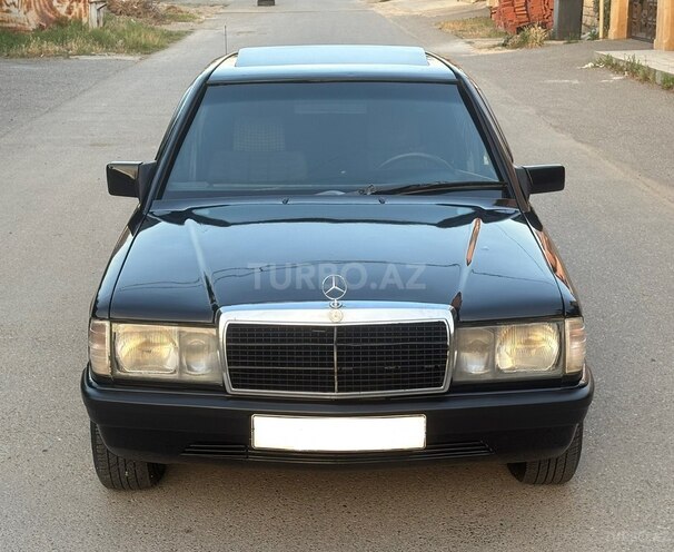 Mercedes 190-2