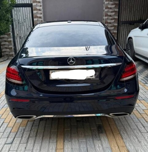 Mercedes E 300-2