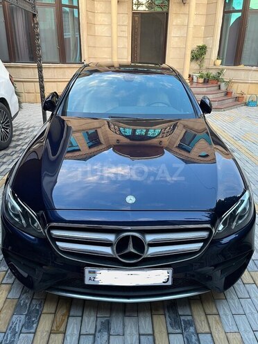 Mercedes E 300-1