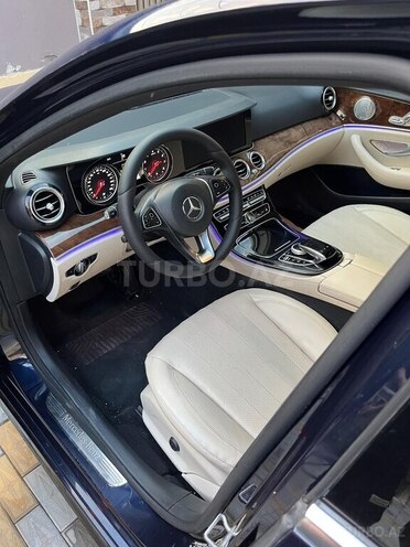 Mercedes E 300-3