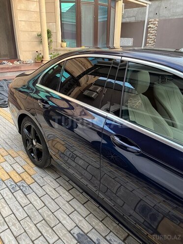 Mercedes E 300-4