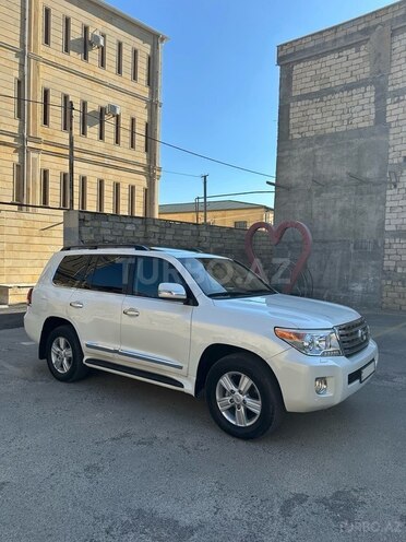 Toyota Land Cruiser-5