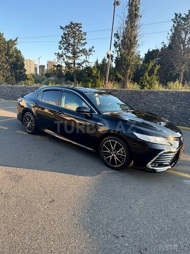 Toyota Camry-13