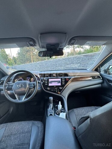 Toyota Camry-5