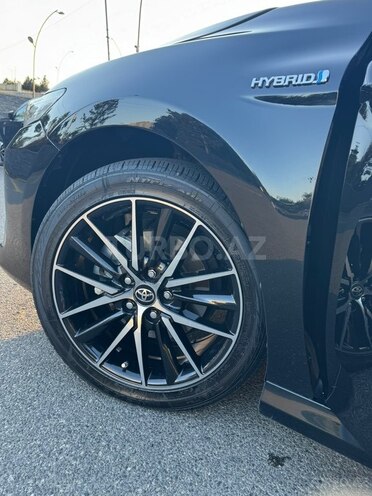 Toyota Camry-9