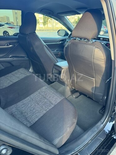 Toyota Camry-8