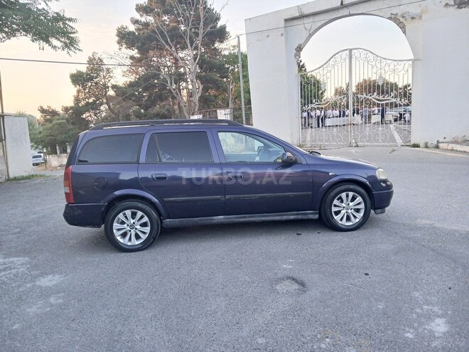 Opel Astra-11
