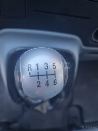 Ford Transit-20