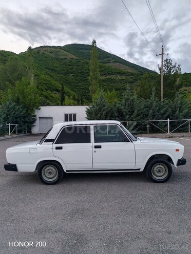 LADA (VAZ) 2107-4