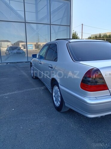 Mercedes C 200-6
