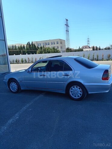 Mercedes C 200-8