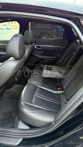 Hyundai Sonata-11