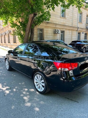 Kia Cerato-8