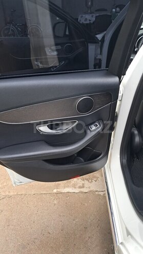 Mercedes C 300-10