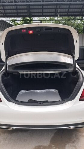 Mercedes C 300-9