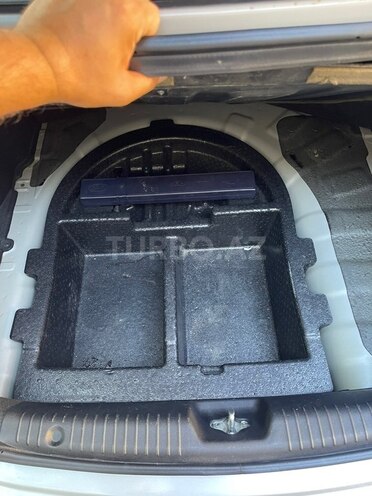 Hyundai Accent-6