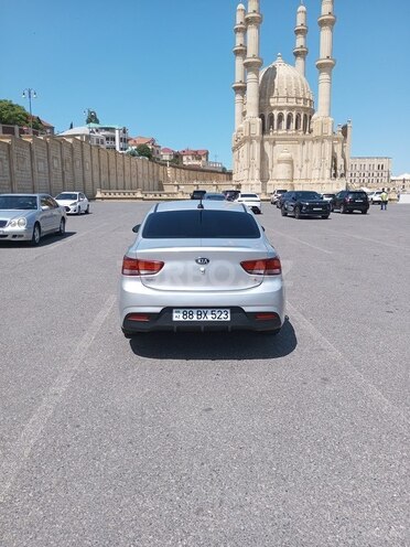 Kia Rio-6