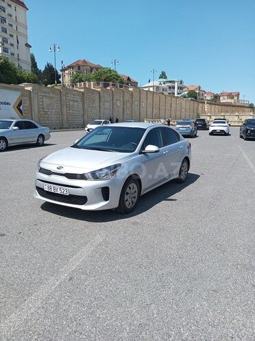 Kia Rio-2