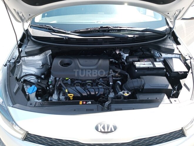 Kia Rio-15